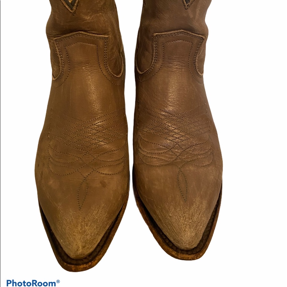 Frye short boots - cowboy style